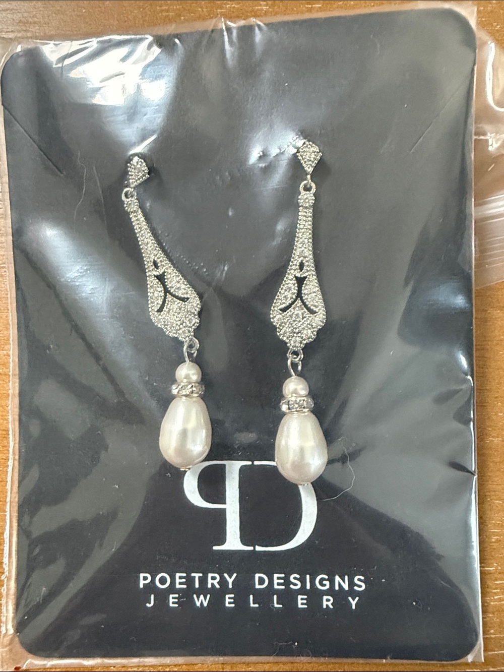 Poetry Designs Pearl Drop Dangle Earrings - Silver & Cream